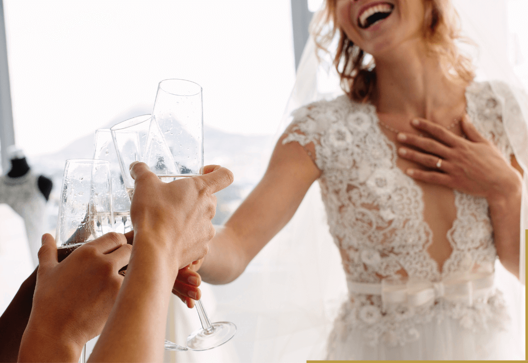 Brautkleidberatung im Brautmodeladen Brauthaftschön in Erding
